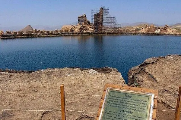 «تخت سلیمان» پایگاه ۵دوره تاریخ تمدن ایران میزبان گردشگران نوروزی