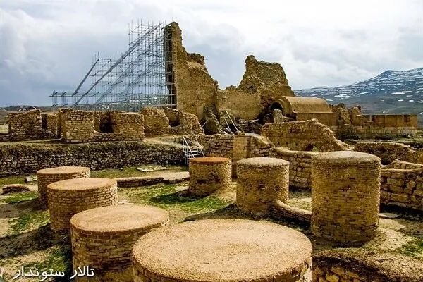 «تخت سلیمان» پایگاه ۵دوره تاریخ تمدن ایران میزبان گردشگران نوروزی